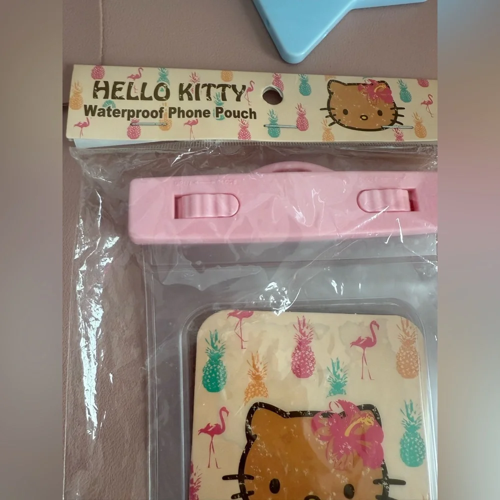 Hello Kitty Sanrio Waterproof Phone Pouch New 2017 Pink Summer